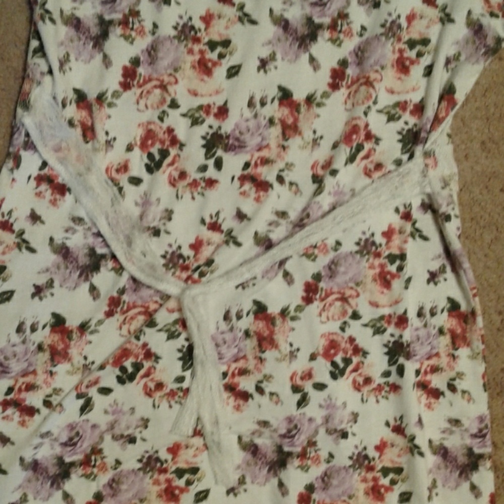 Floral short sleeve tie back dress shirt - Picture 4 of 4